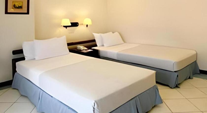 Soledad Suites Panglao Extérieur photo